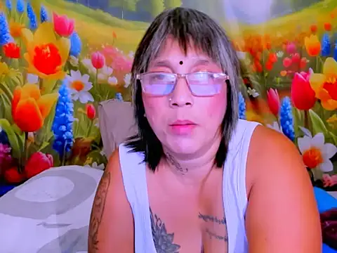 indianroxy 即時 XXX 聊天