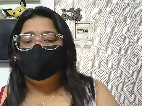 Fuckpussylickass Adlı Modelin Canlı XXX Sohbeti