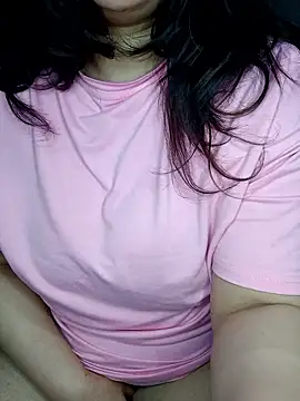 kitty_2000 লাইভ XXX চ্যাট