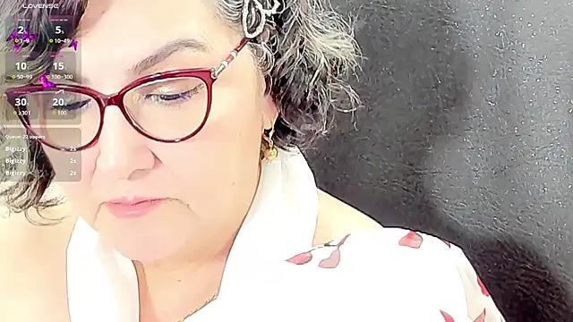 cataleya_mom 现场性爱视讯表演