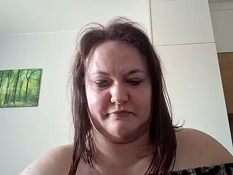 OpheliaMilf Chat XXX in diretta