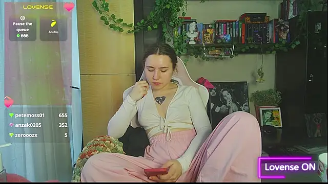 แชท XXX สดของ lunar_Sanata