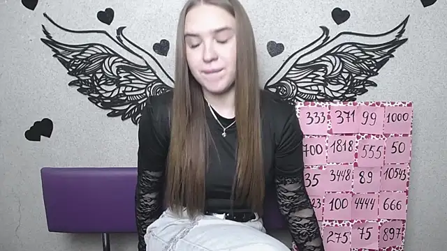 LauraHlot's Live XXX Chat