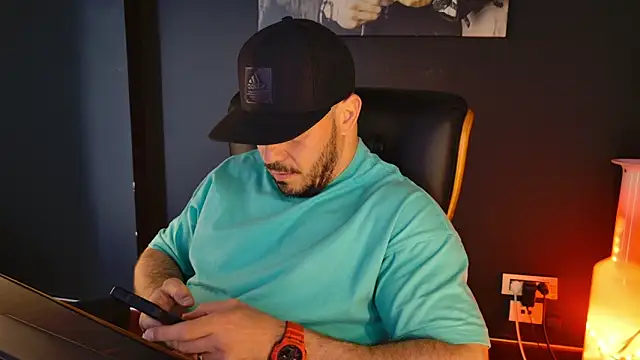 AngeloEricのライブXXXチャット