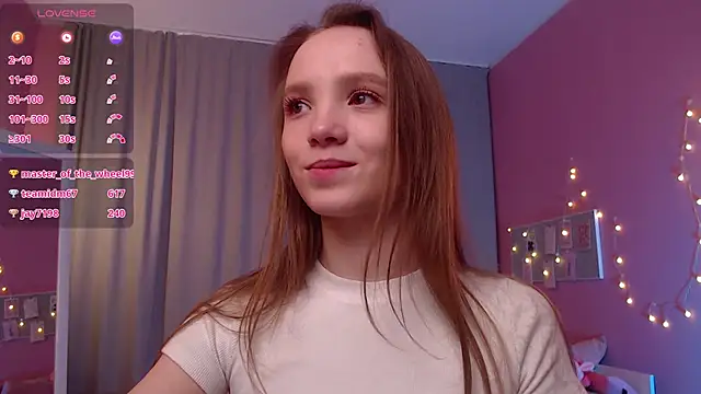 Adria_Arjona Chat XXX in diretta