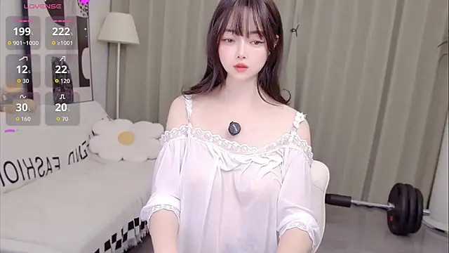 XXX chat uživo modela uikyy1