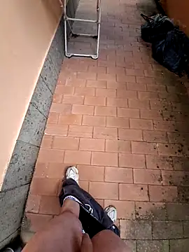 mauroxx08 Show in webcam