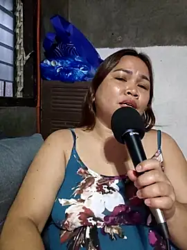 Chat XXX en directo de Sweetlorie_83