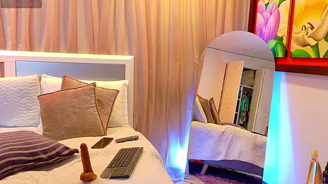 MonserratLune live XXX chat