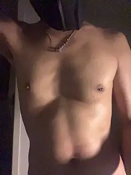 pophiboy 在線直播表演