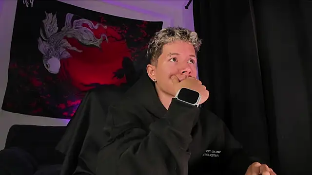 nathan_blake Adlı Modelin Canlı XXX Sohbeti