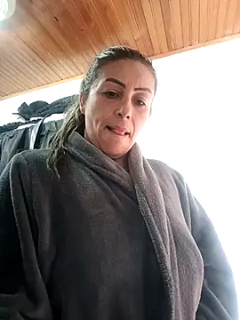 Czat XXX na żywo – maynor_1998