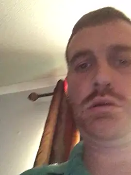 Show de webcam de BreakableActivist70