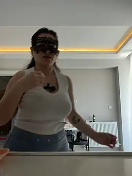 KnellForQueen 现场XXX聊天