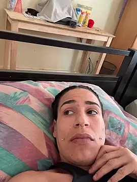 Chatroom XXX en direct de DominicanJojo