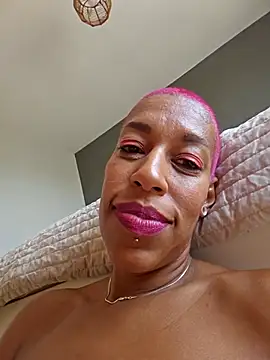 Chatroom XXX en direct de Goldenlace