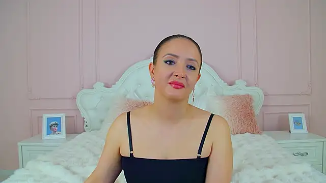 ElinaBellucci Obrolan Langsung XXX