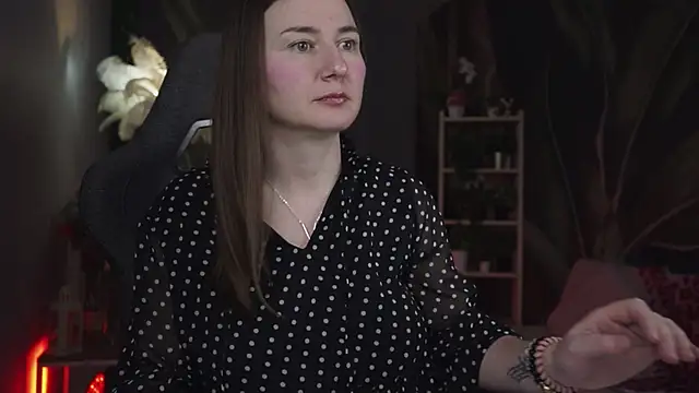 Golden_Dragon Webcam show