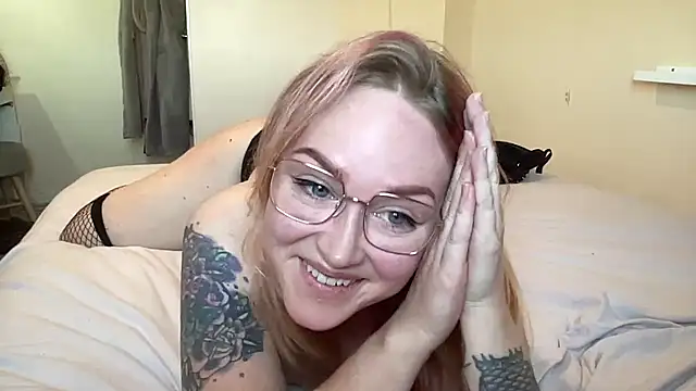 แชท XXX สดของ x-aural-x