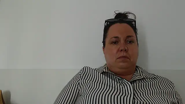 WendyRhoades Adlı Modelin Canlı XXX Sohbeti