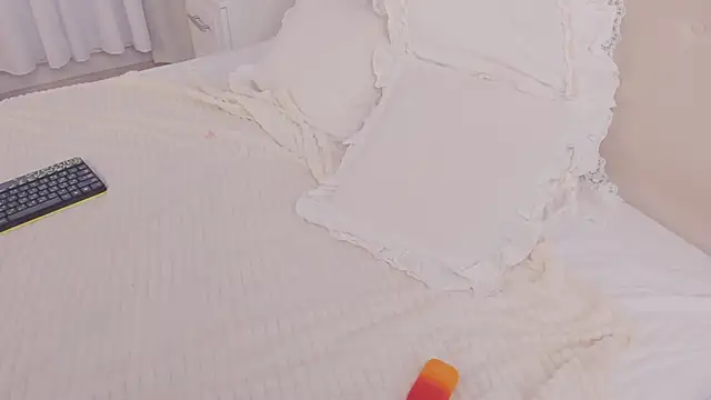 Jessie_Rayne: διαδικτυακό σόου στην κάμερα