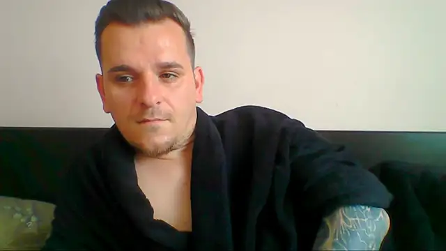 Huge_cock22cm: вебкам-шоу