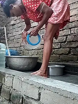 Chat XXX en directo de Sweet-runi