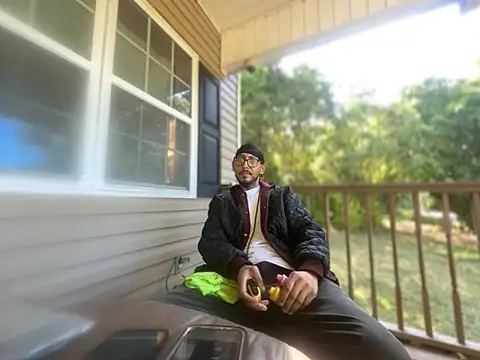 ThrowedWorldWide: απευθείας συνομιλία ΧΧΧ