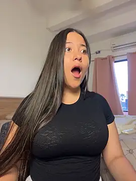 Chatroom XXX en direct de Nhefertary