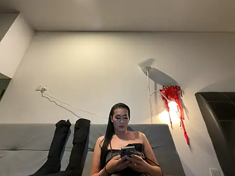 LadyAshley_Domina28 现场XXX聊天