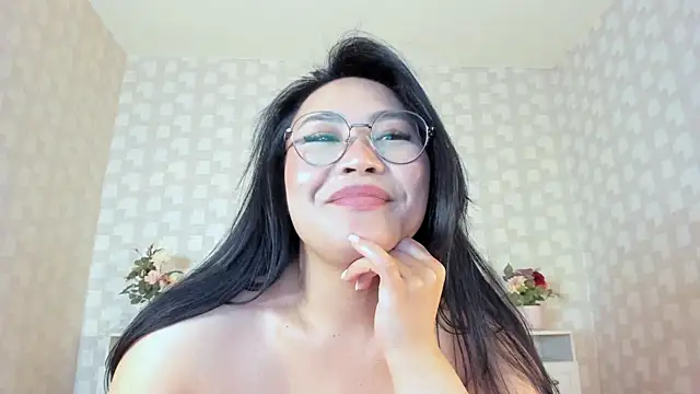 NatsumiHun's Live XXX Chat