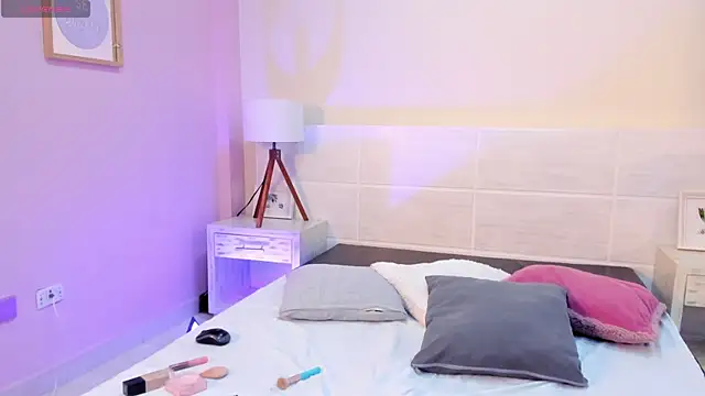 CAROLYNFOSTER webkamerás műsora