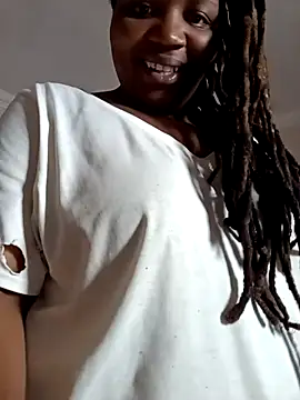 ThaBundaa Chat XXX in diretta