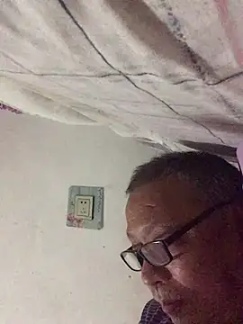 yaocaobi8: онлайн-секс-чат