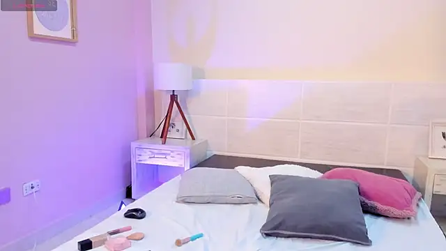 CAROLYNFOSTER Live XXX-chat