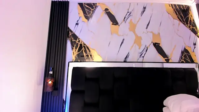 Pertunjukan Kamera Web eileen_tanihara