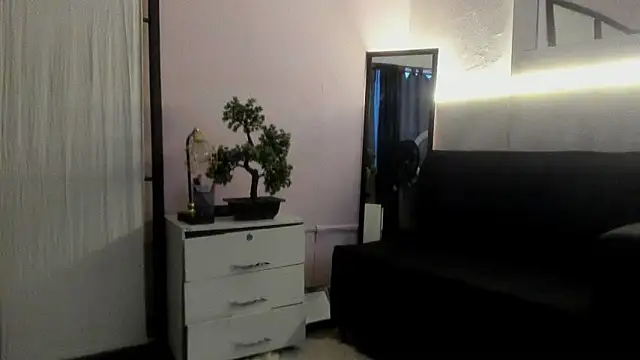 mia_turnerr 现场XXX聊天