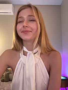 LunaRaseのウェブカメラショー