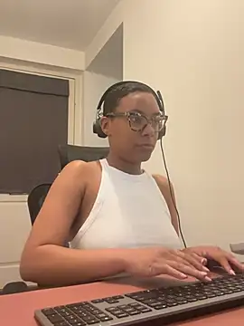 Melia_Rayne: онлайн-секс-чат