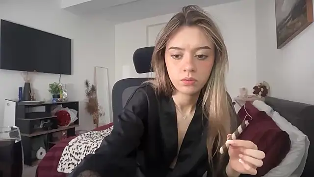 Вебкам-шоу YasminLace