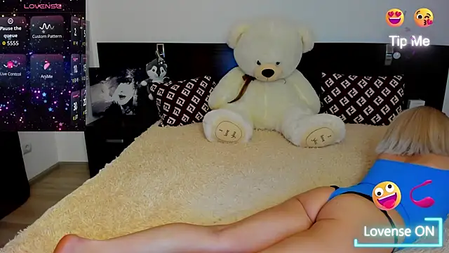 Hanna_Becrett17's Live XXX Chat