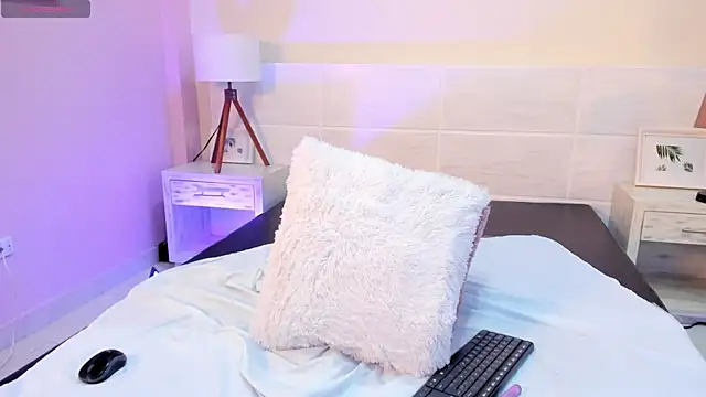 CAROLYNFOSTER Live XXX-chat