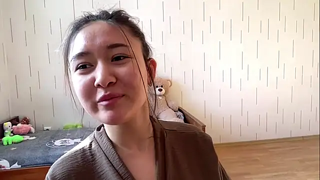 YourMiIa's Live XXX Chat