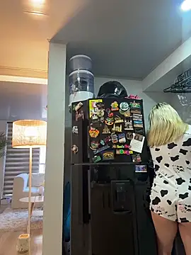 AtheneaRossi Chat XXX in diretta