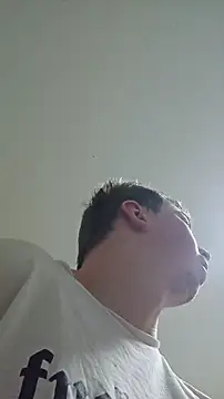 BigJuicy18cmn Webbikameraesitys