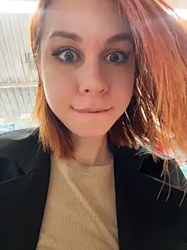 RosieSecret: вебкам-шоу