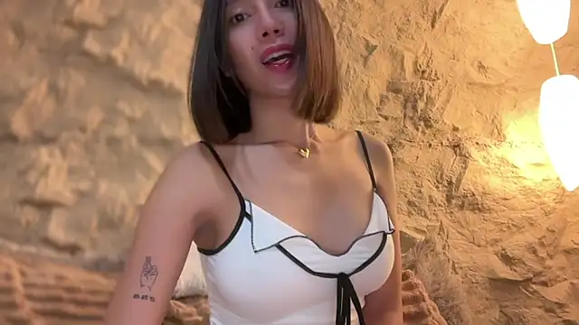 GenesisCastillano Chat XXX in diretta