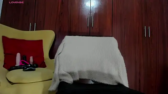 XXX chat uživo modela carly_grasso