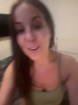 petitehotwife4u webkamerás műsora