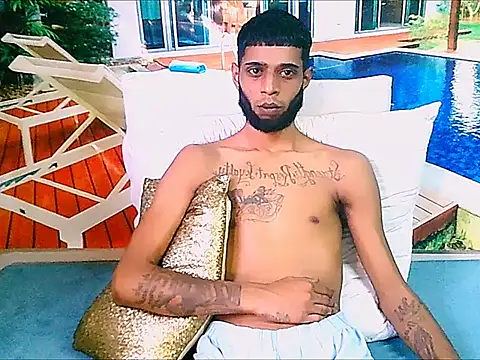 CharmingIndian1 Show in webcam